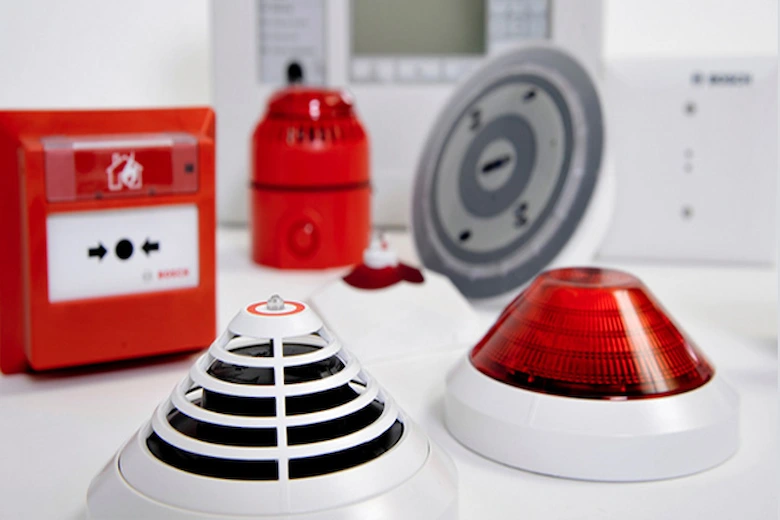 تصویری از سیستم اعلام حریق یا اعلان حریق